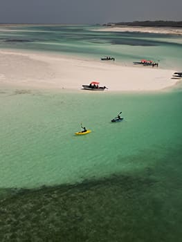 kayak in frontt of Matlai