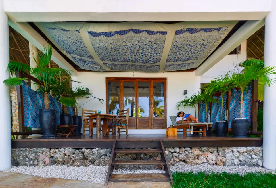 Room Maji Balcony – Asili House Zanzibar