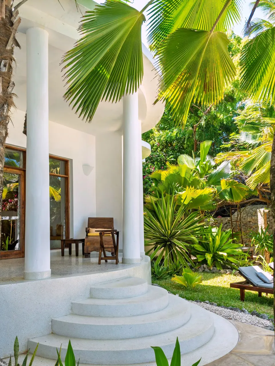 Balcony of Room Jua at Villa Kidosho, Boutique Hotel Matlai Zanzibar, overlooking the pool and ocean.