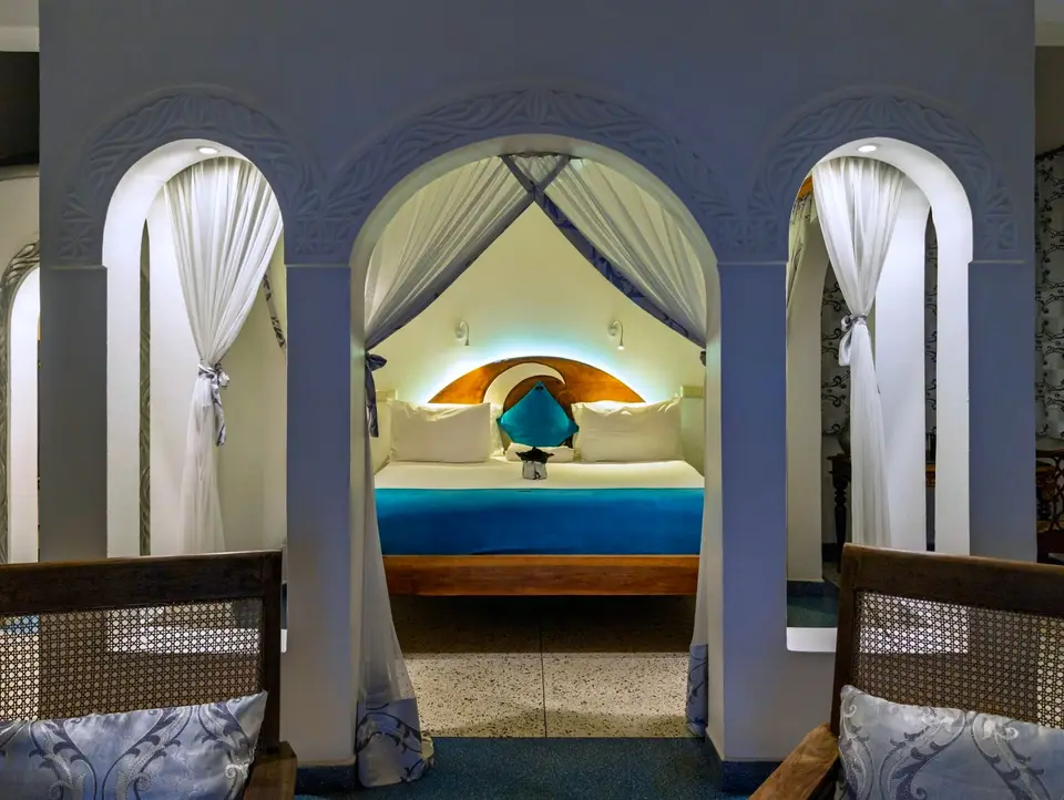 Room Mwezi Bed at Night – Villa Kidosho Zanzibar