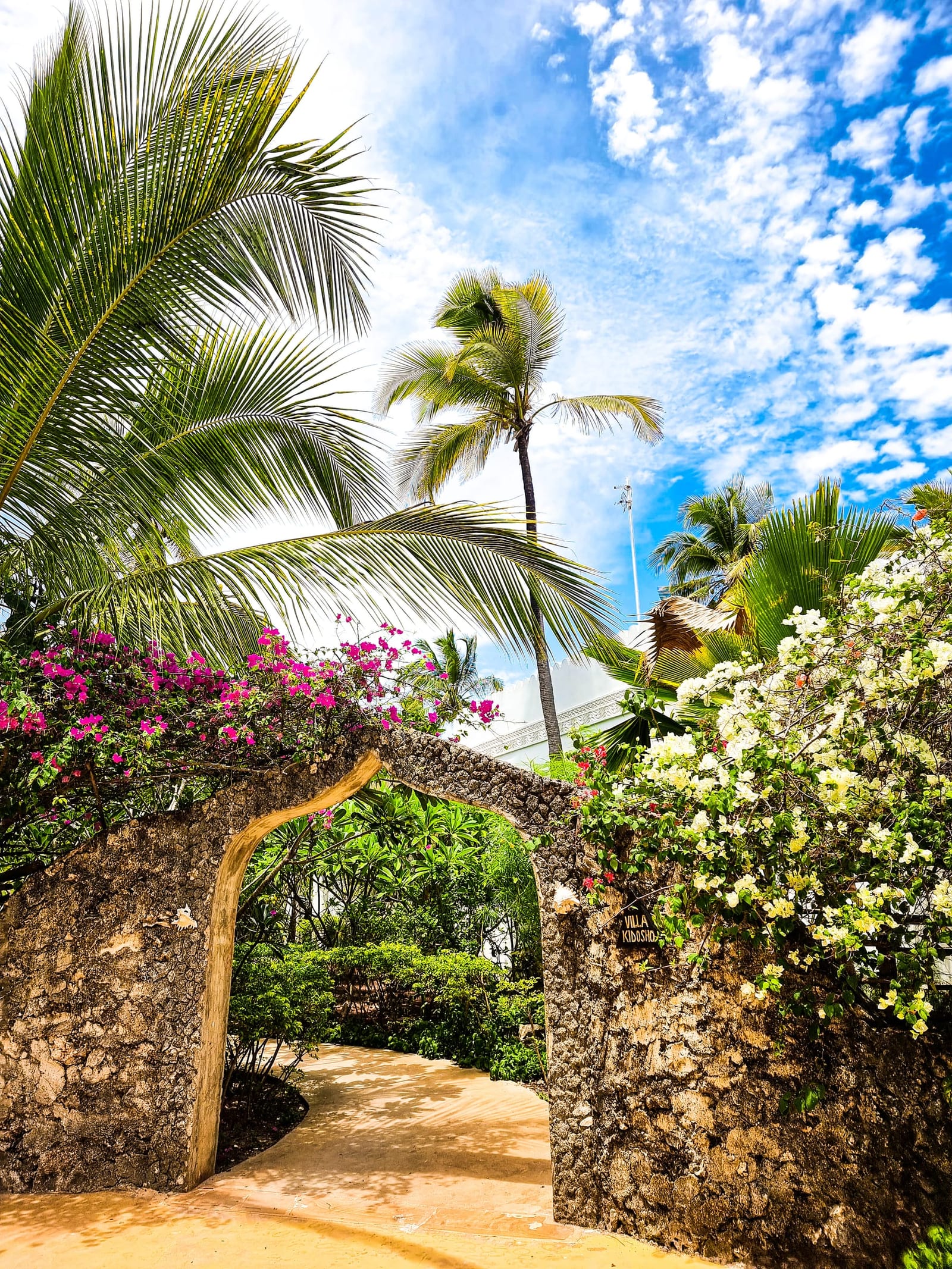 The garden path to the entrance of Villa Kidosho